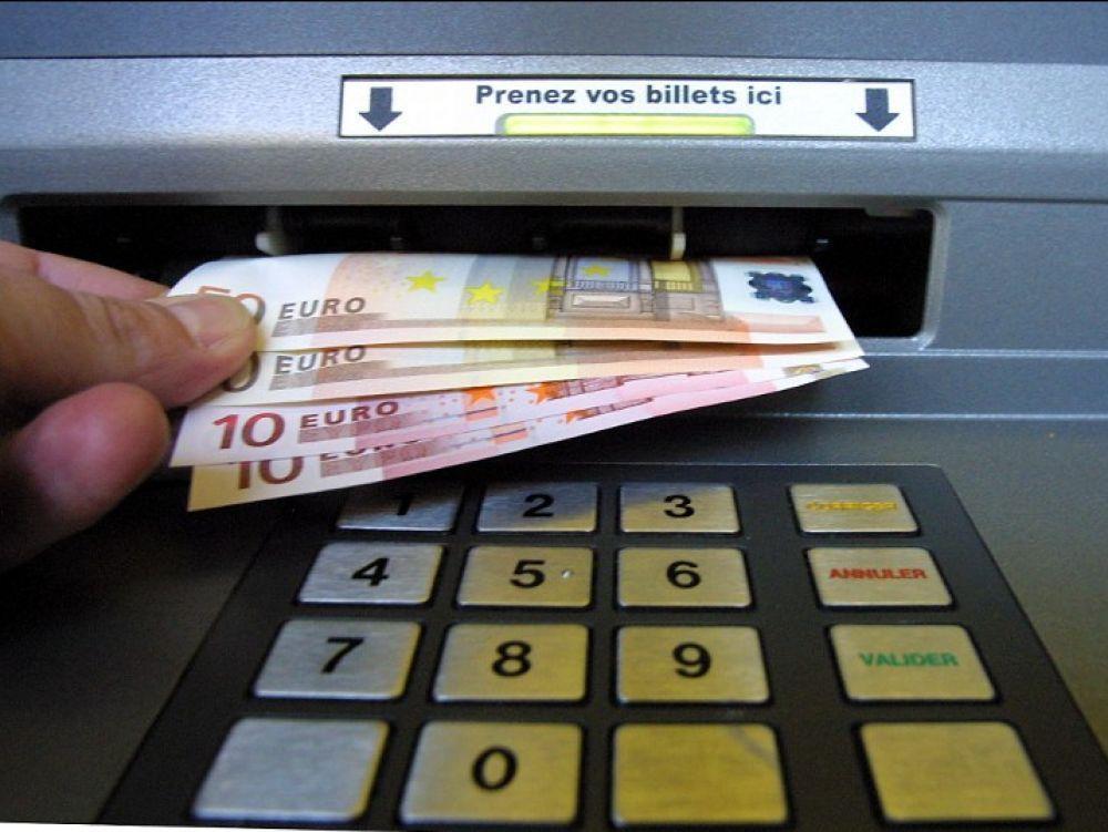 Loi Macron: les banques vont devoir se différencier pour garder leurs clients